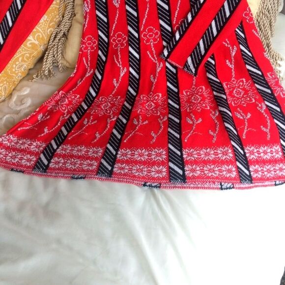 Venus Holiday Sweater Dress Size S - Picture 5 of 8